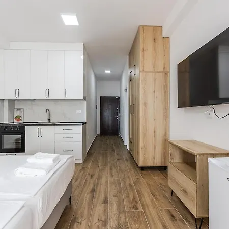 Sea & Waterfront By Pikhost Apartment *